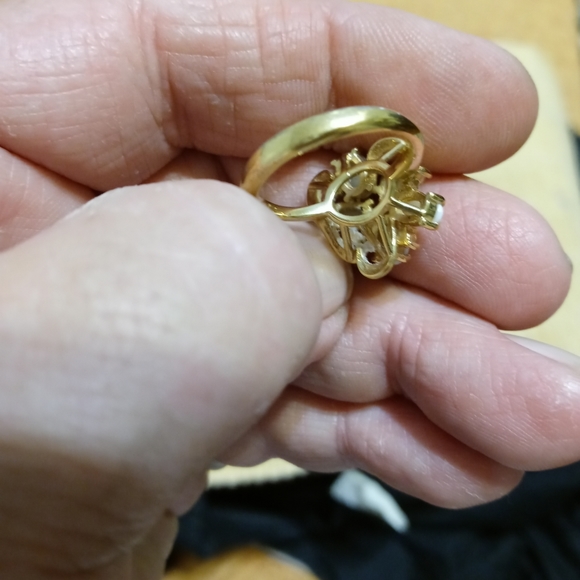 Ladies Opal Ring - Picture 3 of 3